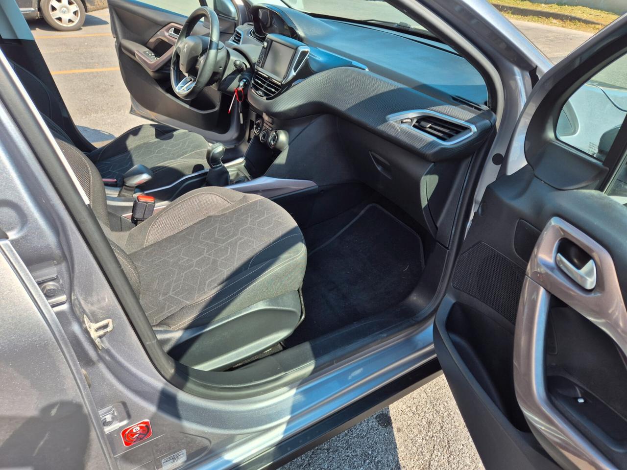 Peugeot 2008 1.4 HDI ACTIVE