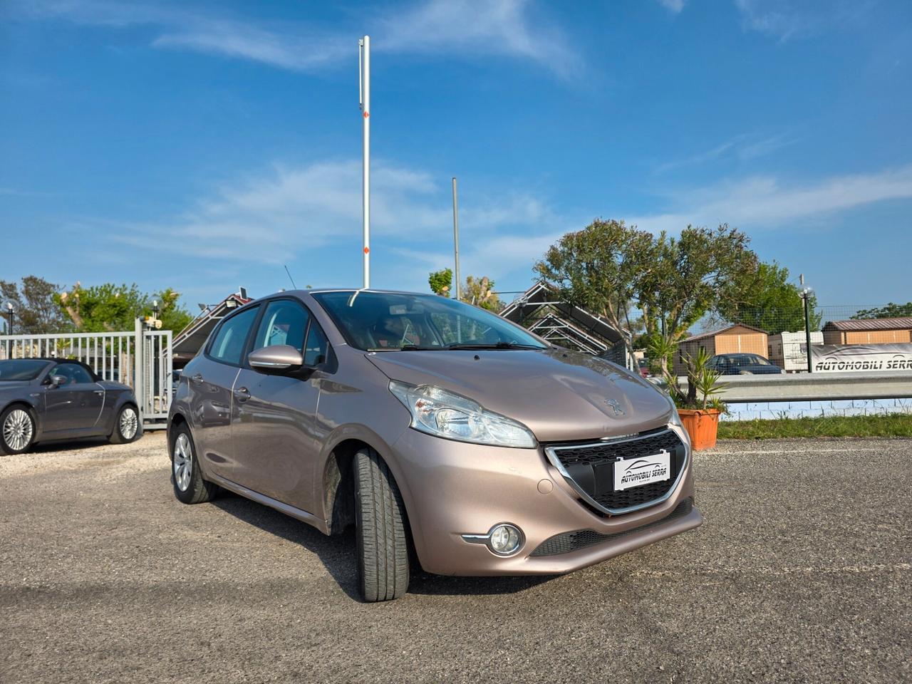 Peugeot 208 1.4 HDi 68 CV 5 porte Allure