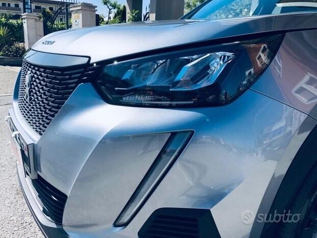 Peugeot 2008 1.2 100 cv S&S 33MILA KM