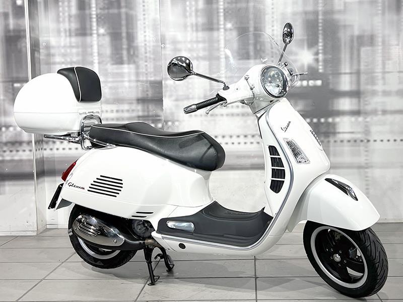 Vespa GTS 300 I.E. Super