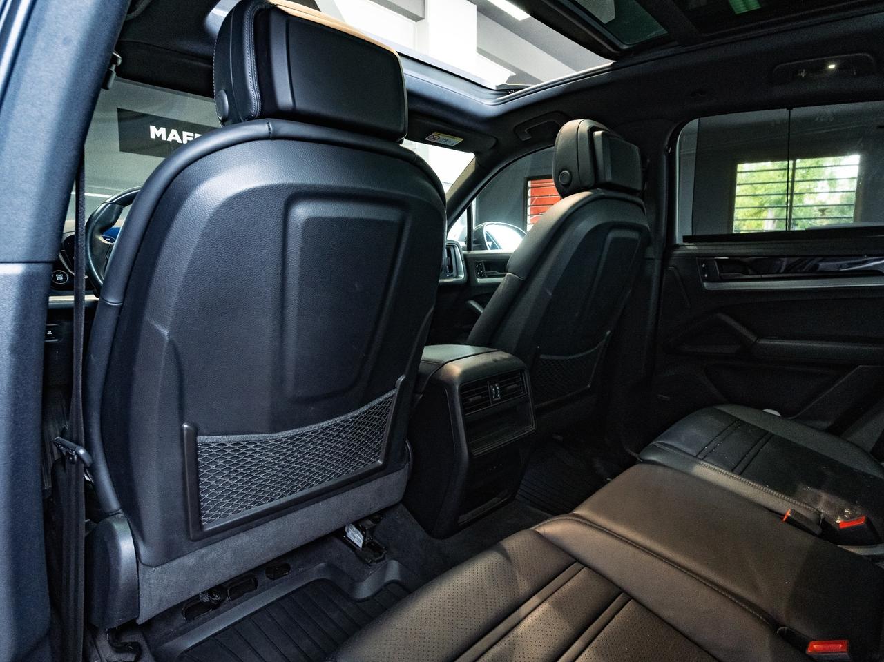 Porsche Cayenne 3.0 - E-HYBRID - SUBENTRO LEASING