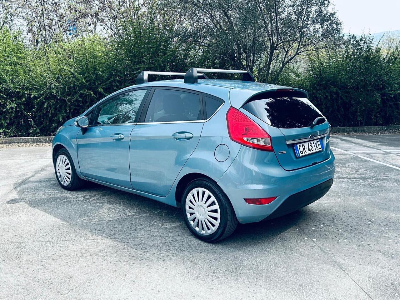 Ford Fiesta 1.4 TDCi 68CV 5 porte Titanium