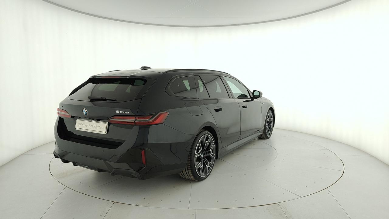 BMW 520d Touring 48V xdrive MSport Pro auto