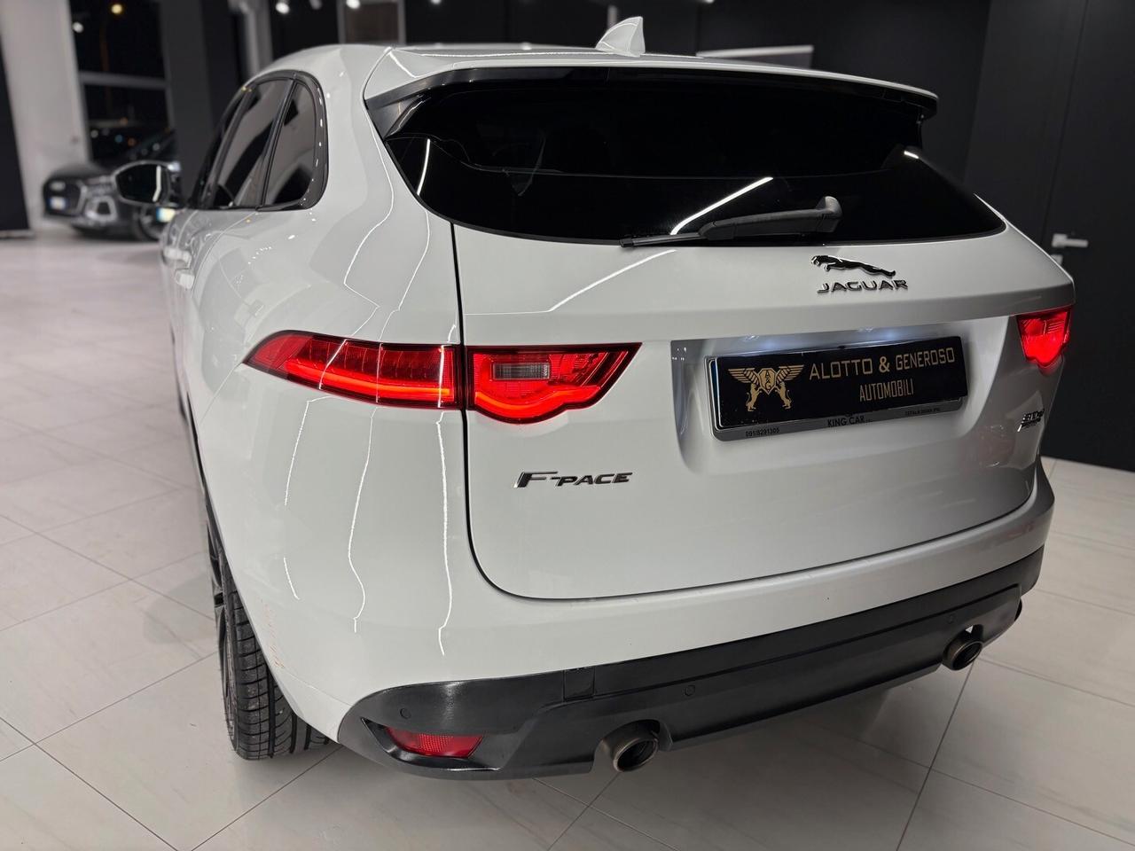 Jaguar F-Pace 3.0 D V6 300 CV AWD aut R-Sport