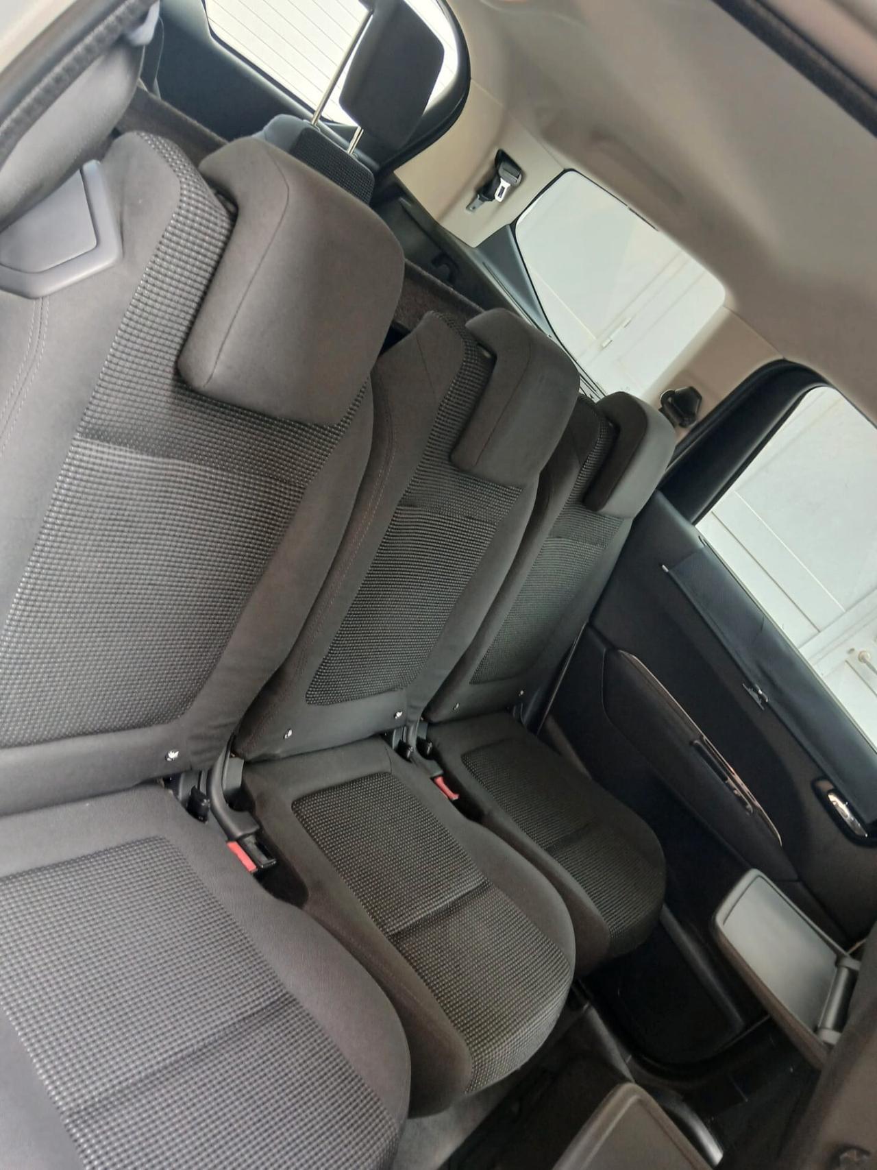 Peugeot 5008 1.6 HDI 116CV Business