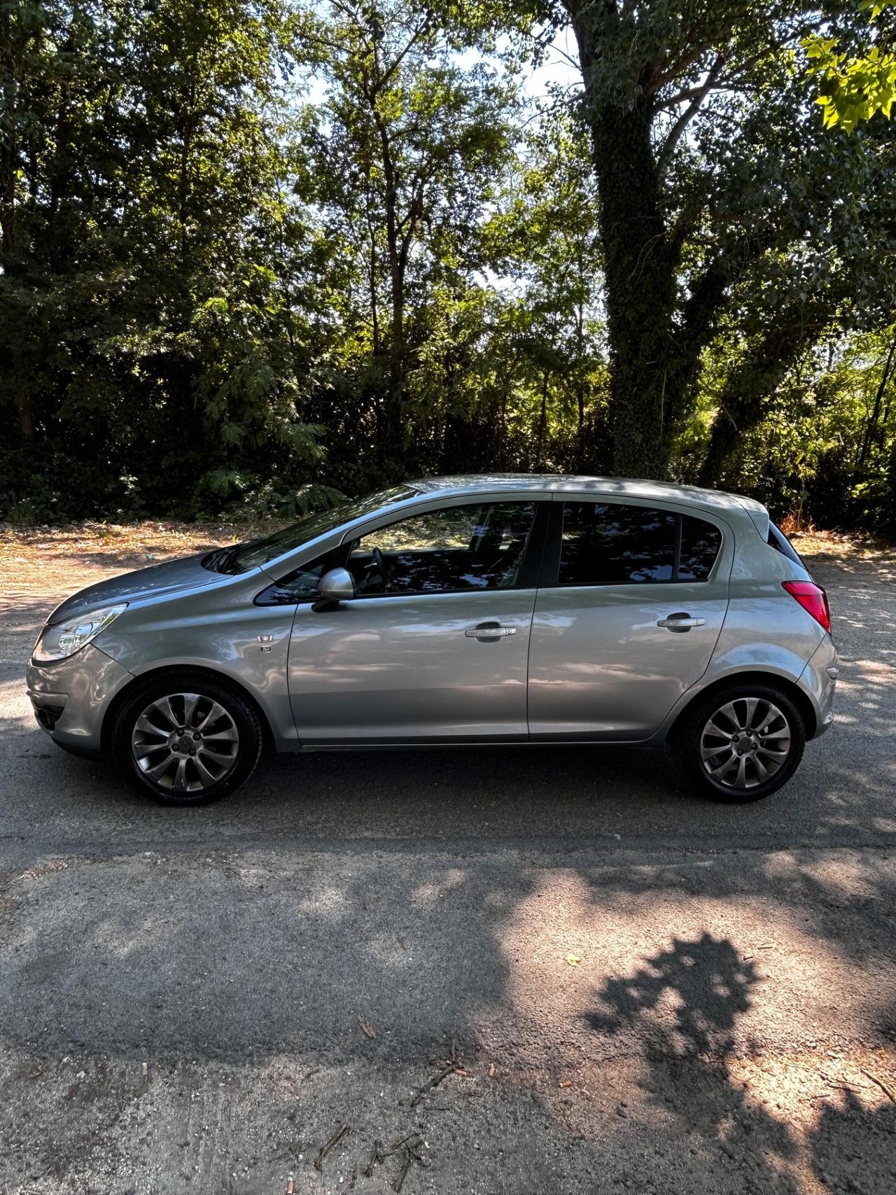 Opel Corsa 1.3 DIESEL 75 CV