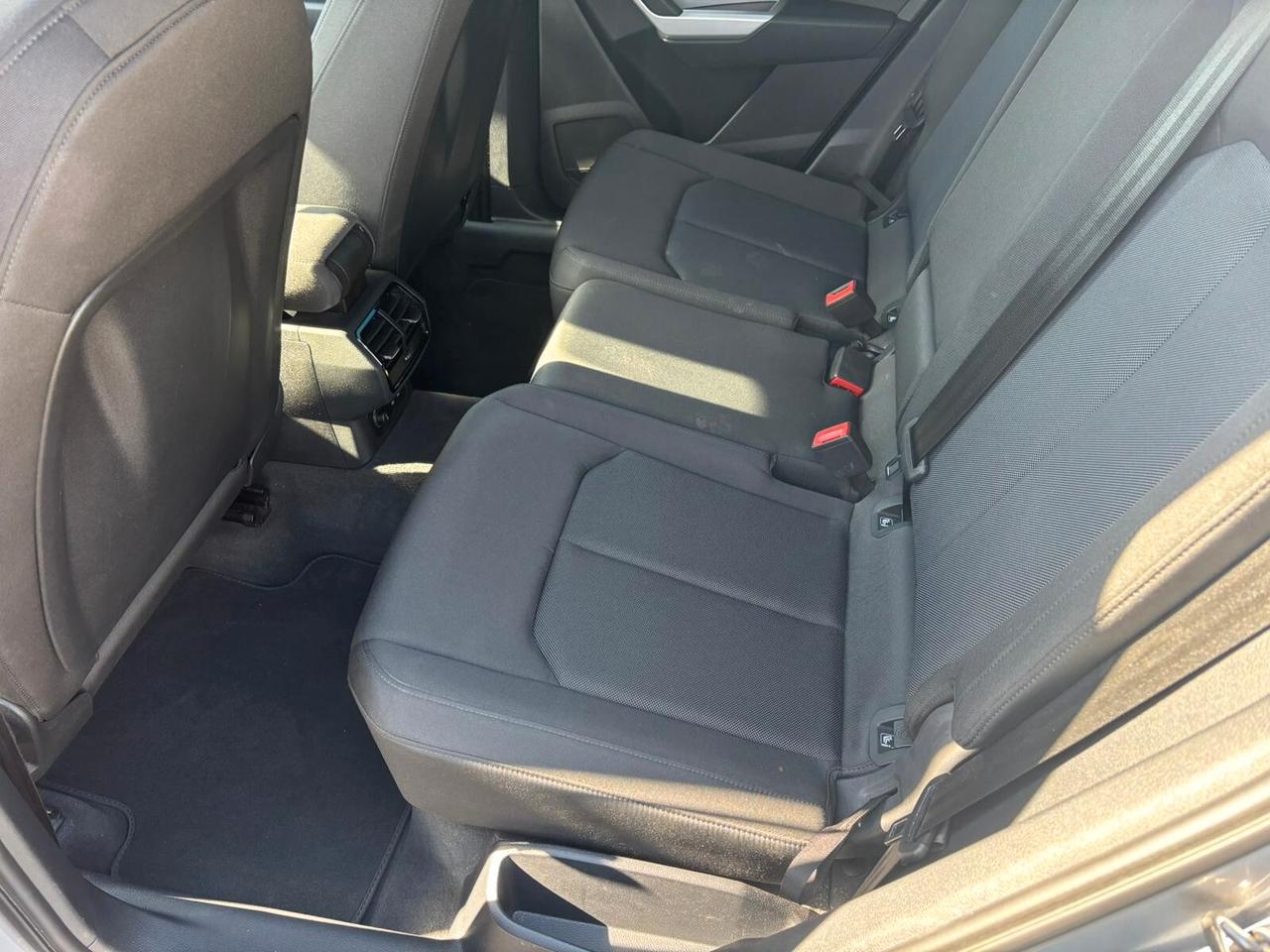 Audi Q3 35 TFSI Business Advanced