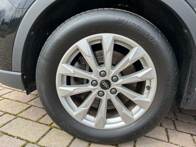 AUDI Q3 45 TFSI e S tronic Business