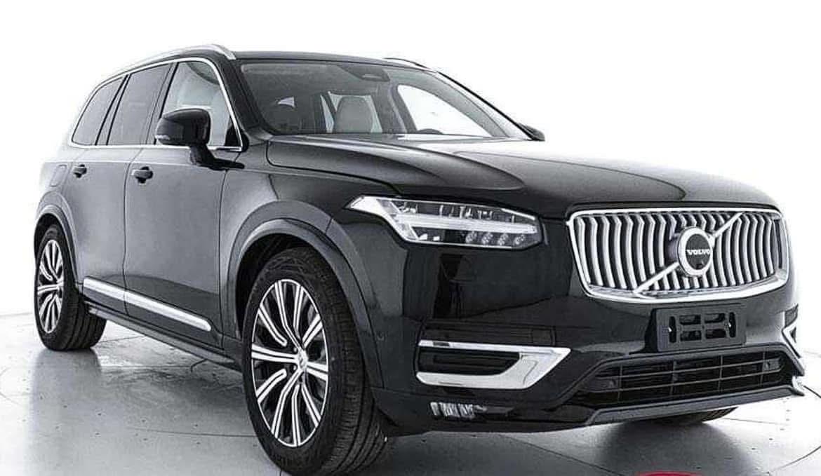 Volvo XC 90 B5 AWD automatico 7 posti Core AUTO A NOLEGGIO