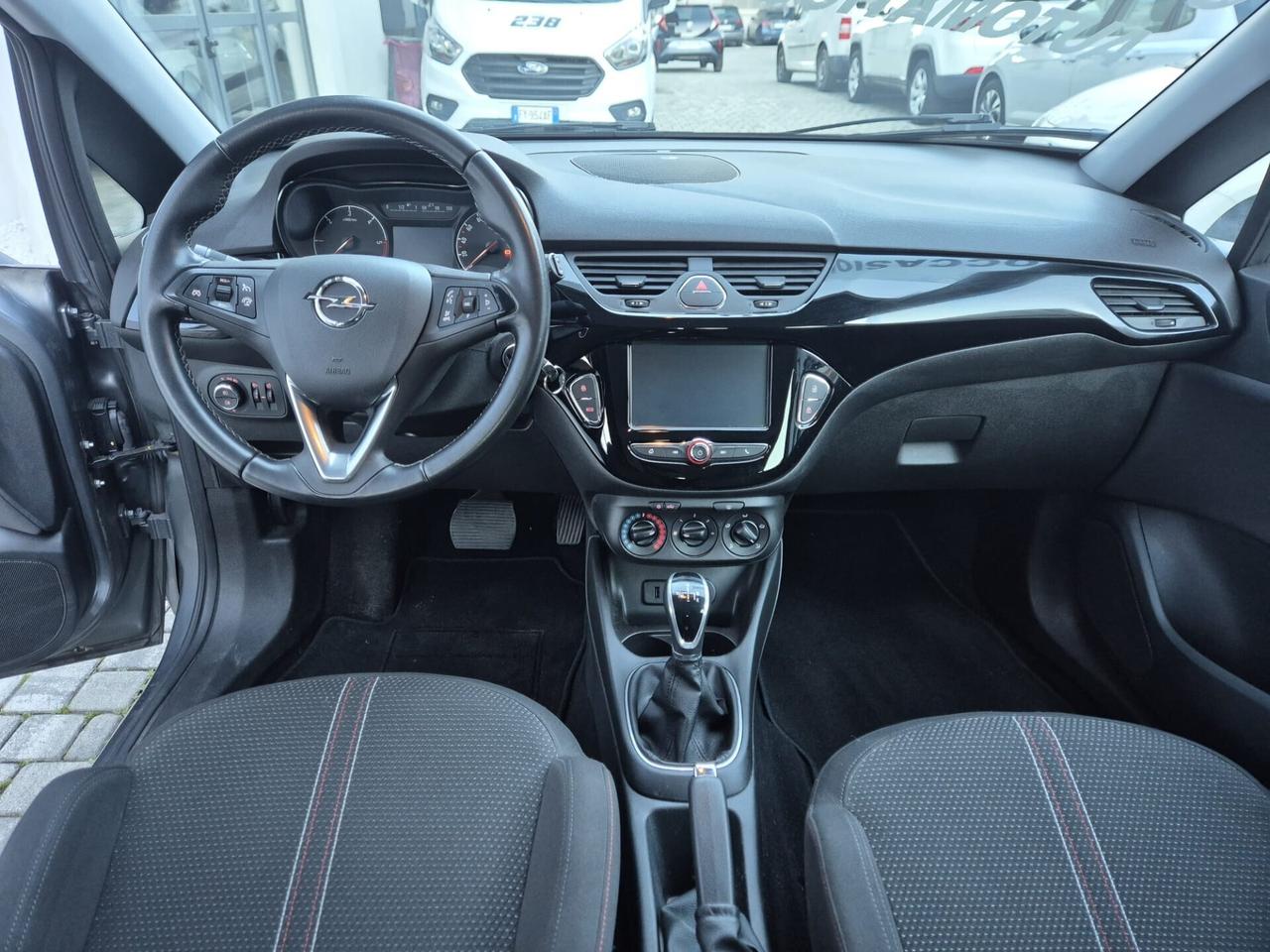 Opel Corsa 1.3 DIESEL - CAMBIO AUTOMATICO