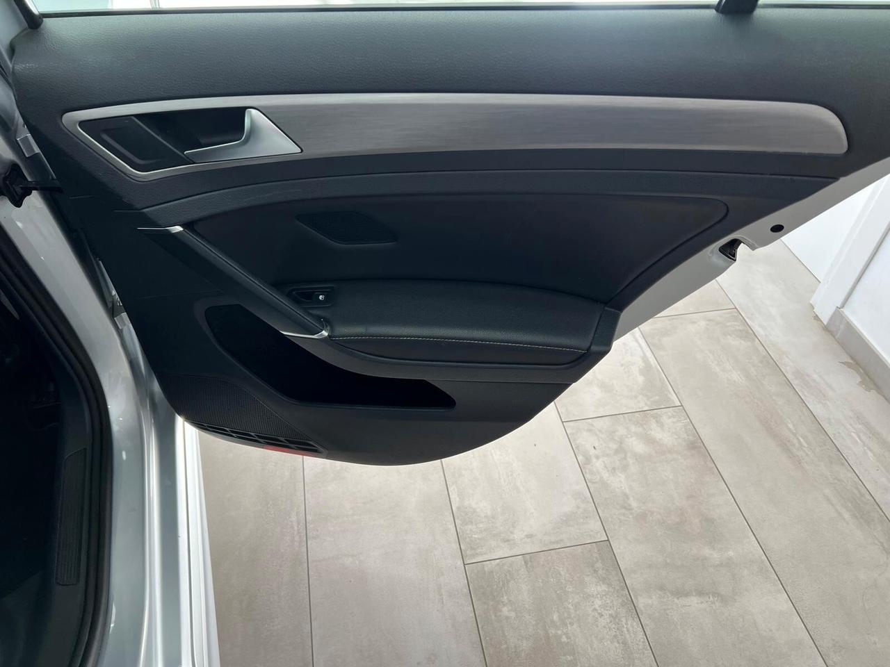 Volkswagen Golf 2.0 TDI 5p. Sport BlueMotion Technology