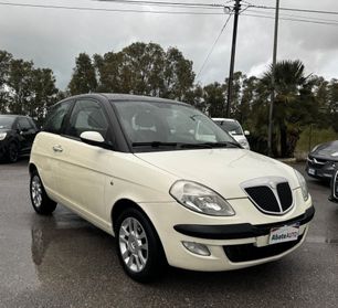 Lancia Ypsilon 1.3 Multijet 16V Momo Design