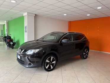 Nissan Qashqai 1.6 dCi 2WD Tekna tetto panoramico permute finanziamenti