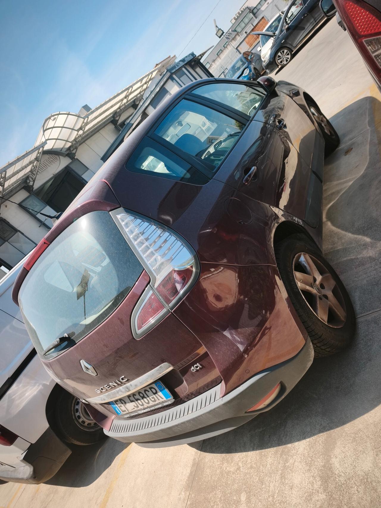 Renault Scenic Scénic XMod 1.5 dCi 110CV problemi al motore Start&Stop Live