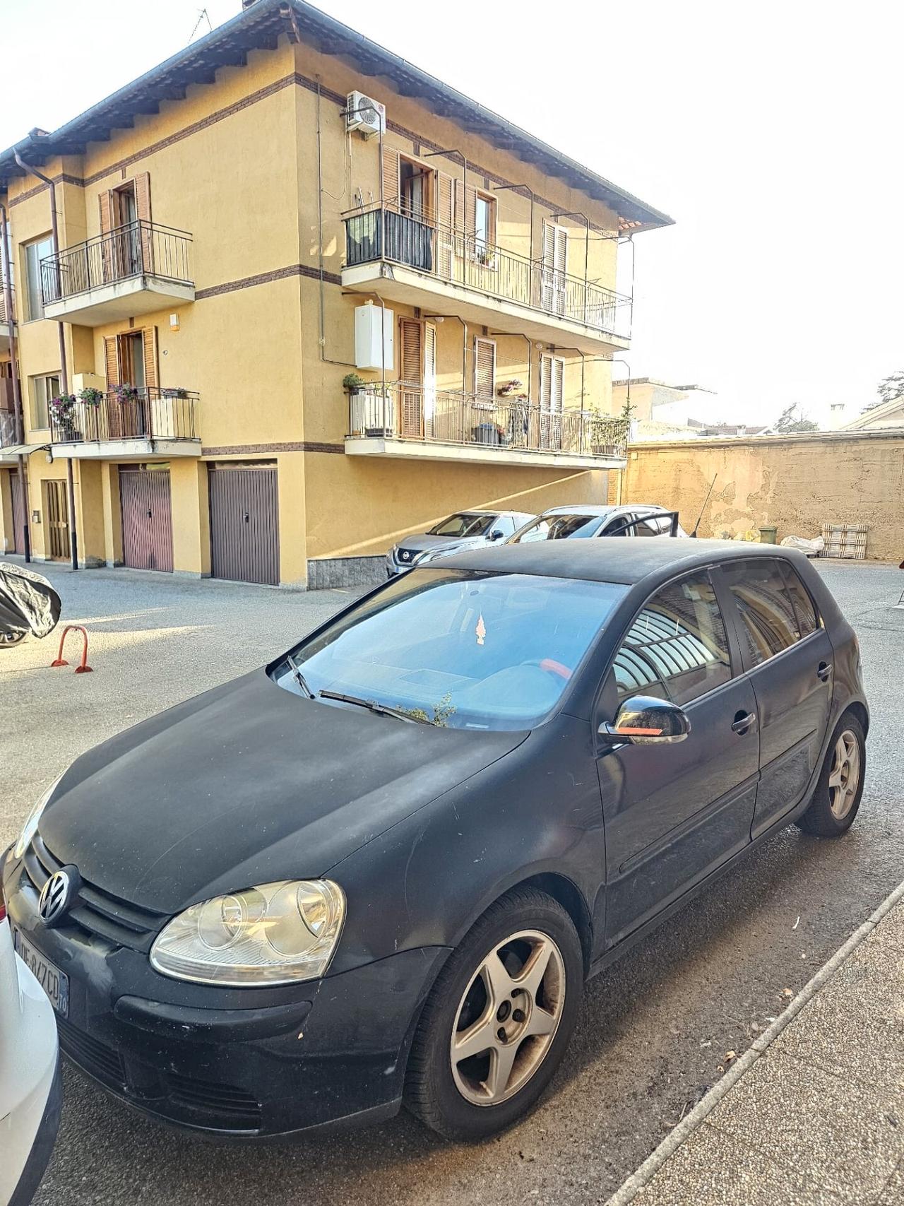 Volkswagen Golf 1.6 gpl