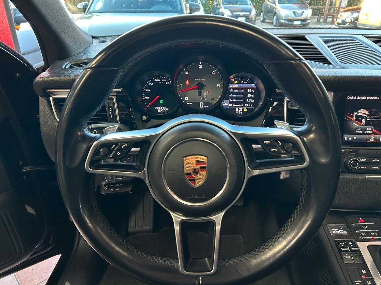 Porsche Macan S