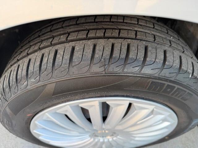 Volkswagen Polo 1.4/75CV 16V 5p. Comfortline Euro 4 adatta a neopatentati