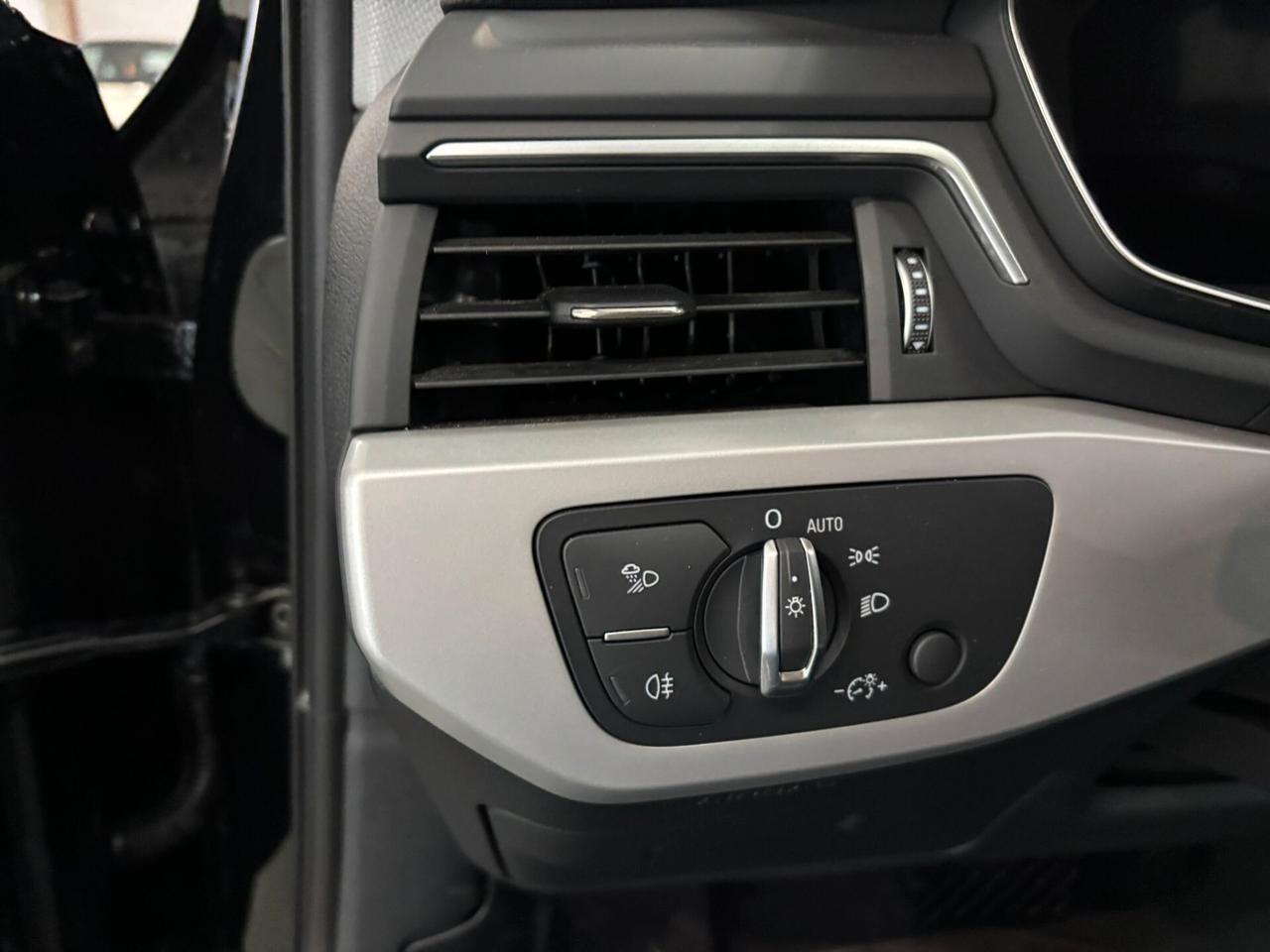 Audi A4 allroad 40 TDI 204 CV S tronic Identity Contrast