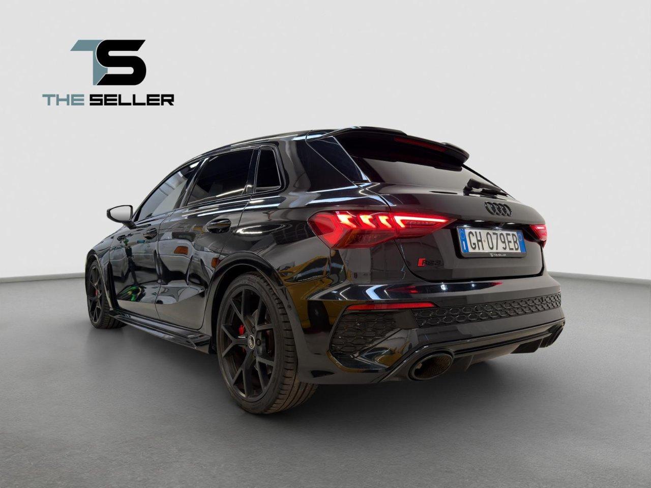 Audi RS3 Sportback 2.5 tfsi quattro s-tronic*CARBO*FORMULA S*