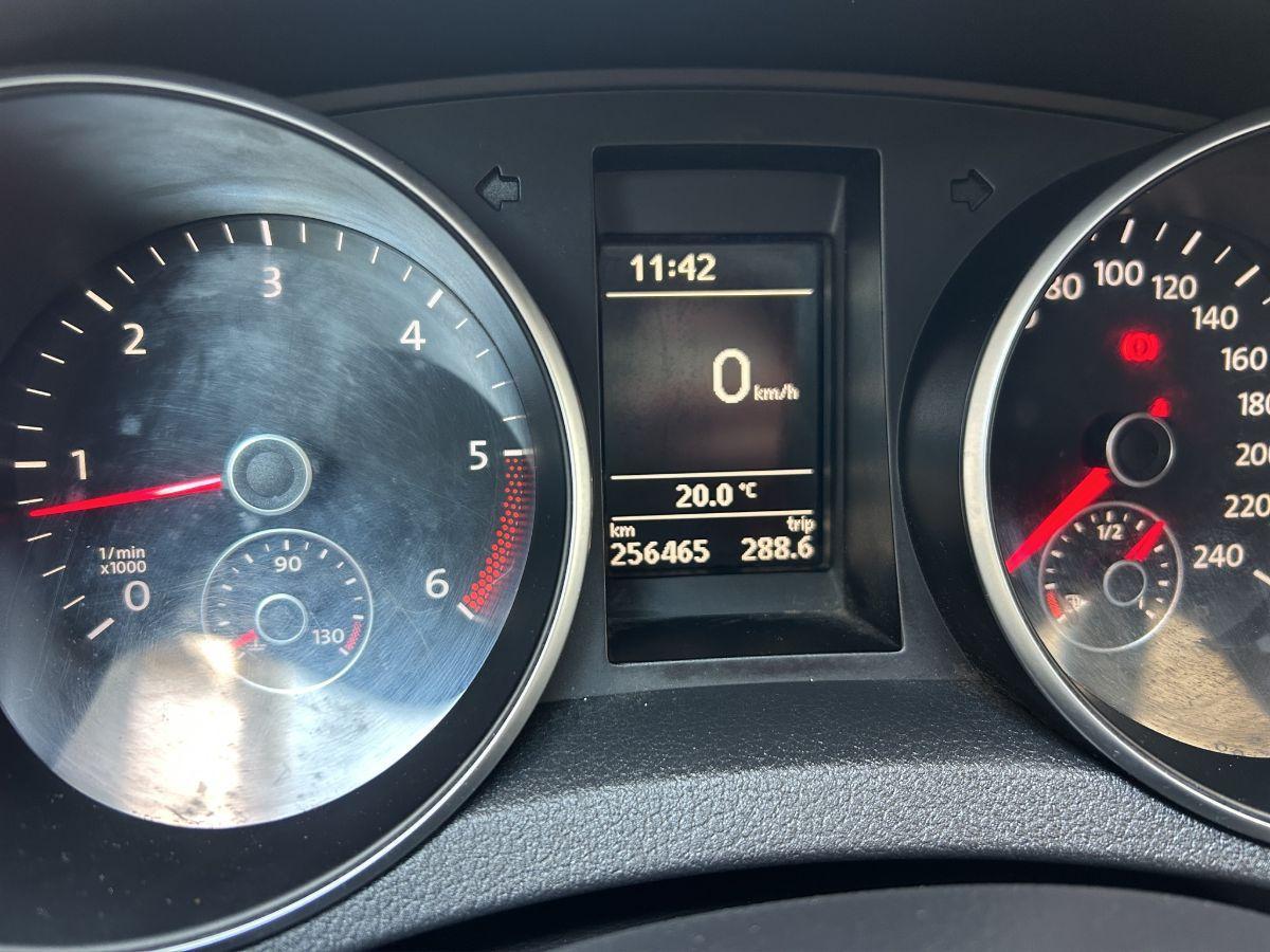 VOLKSWAGEN - Golf - 1.6 TDI DPF 5p. Highline