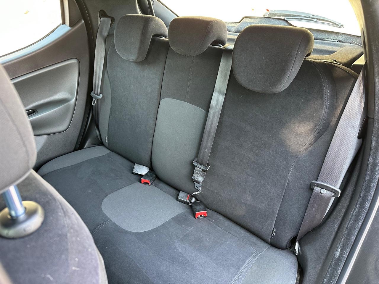 Lancia Ypsilon 1.2 69 CV 5 porte S&S Gold neopatentati