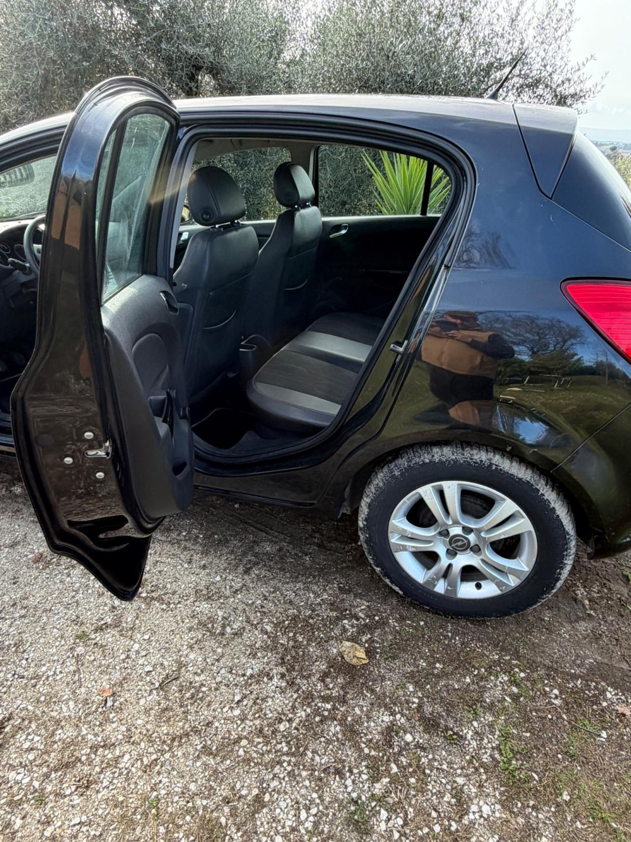 Opel Corsa 1.2 5 porte Edition