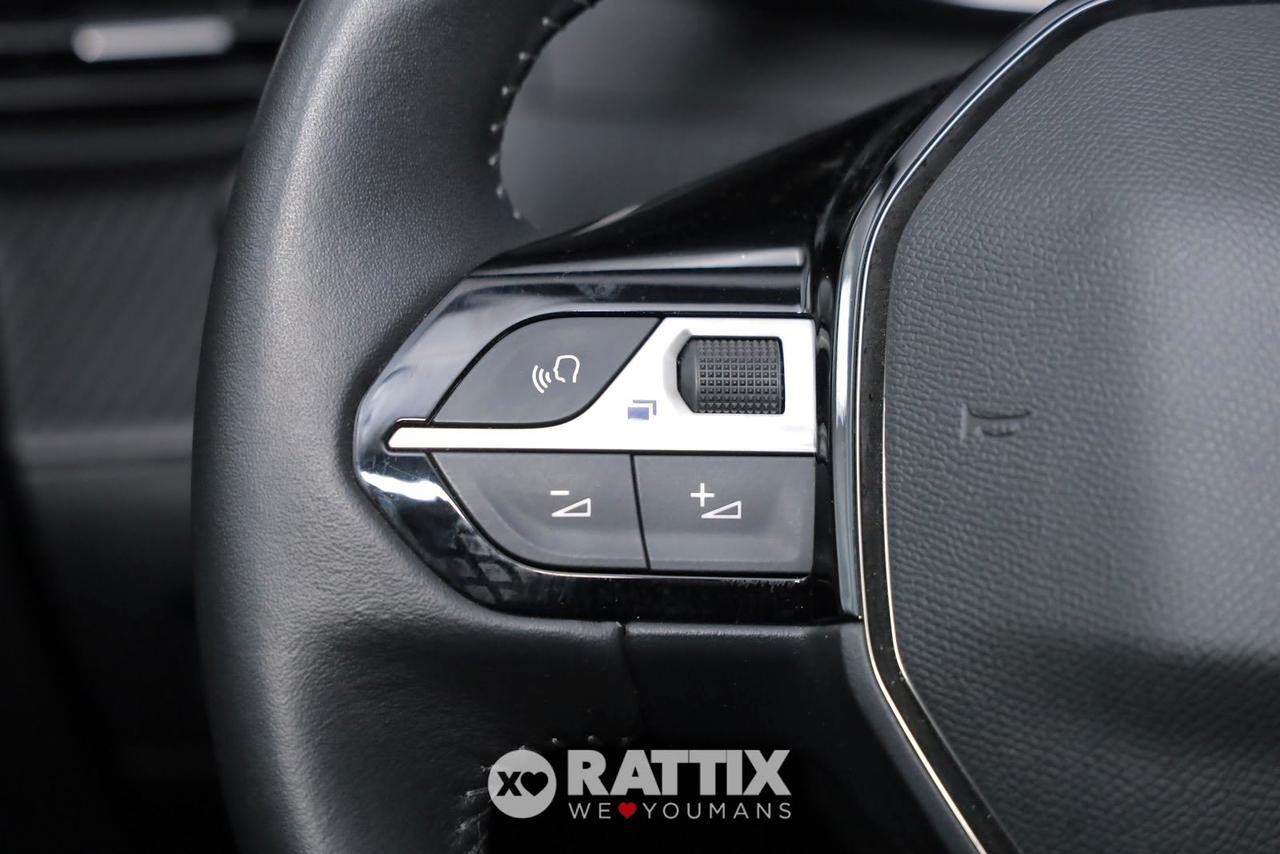 Peugeot e-2008 motore elettrico 100kW Allure Pack