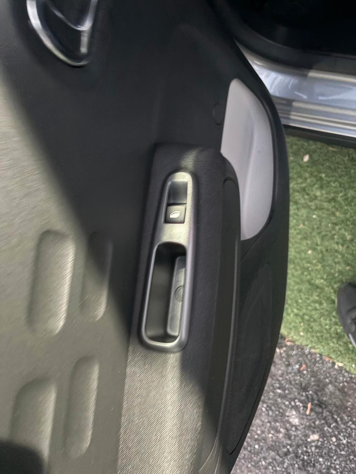 Citroen C3 PureTech 83 S&S Shine Pack KM 6400