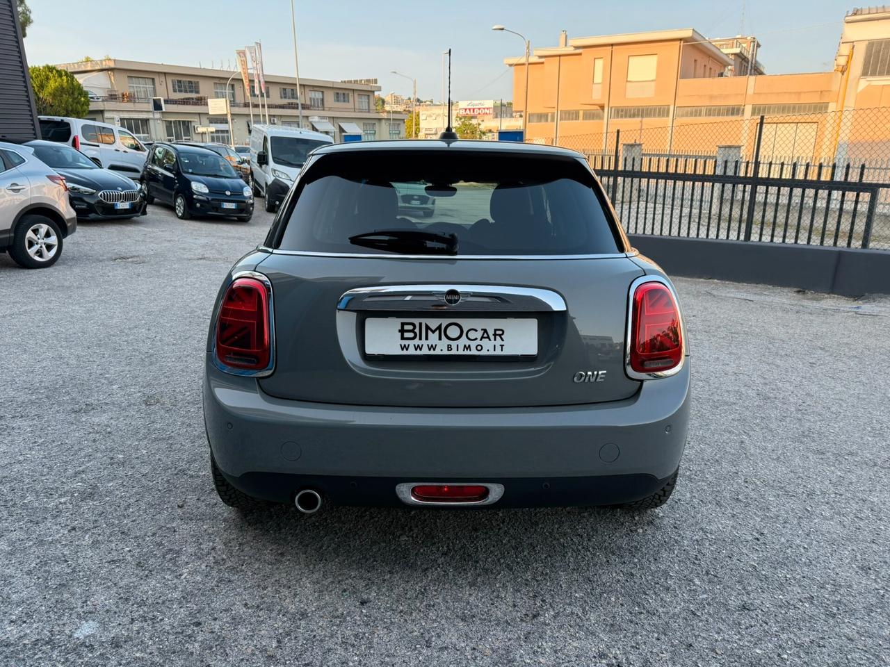 Mini One 1.5 Business 102cv 5p