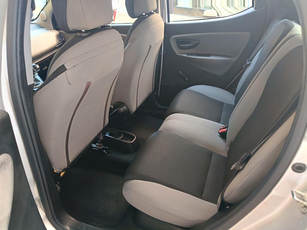 LANCIA YPSILON 900 BENZ/METANO-NEOPATENTATI-Euro5900