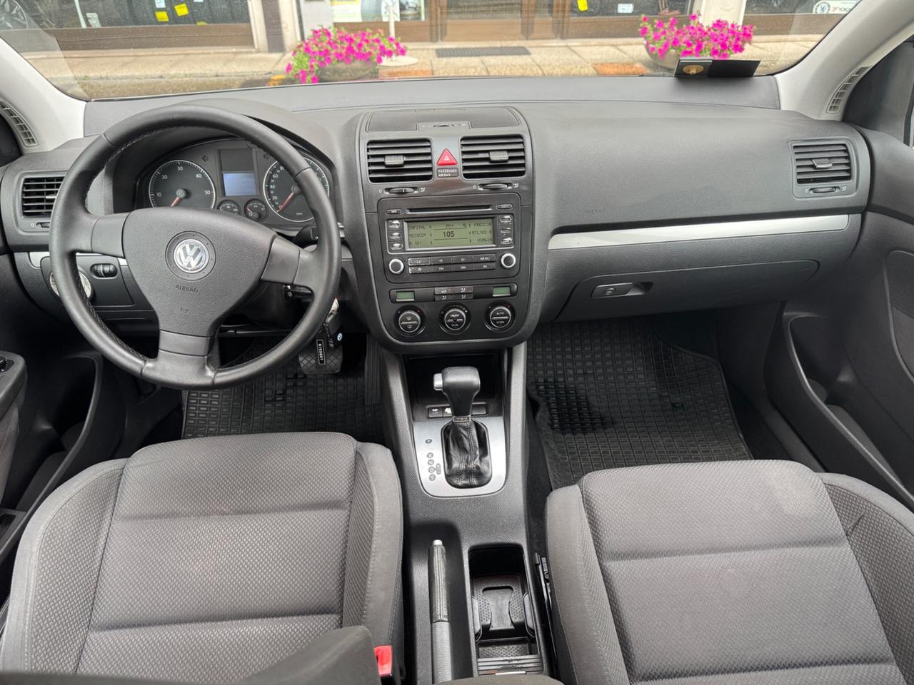Volkswagen Golf 2.0 16V TDI 5p. Sportline DSG
