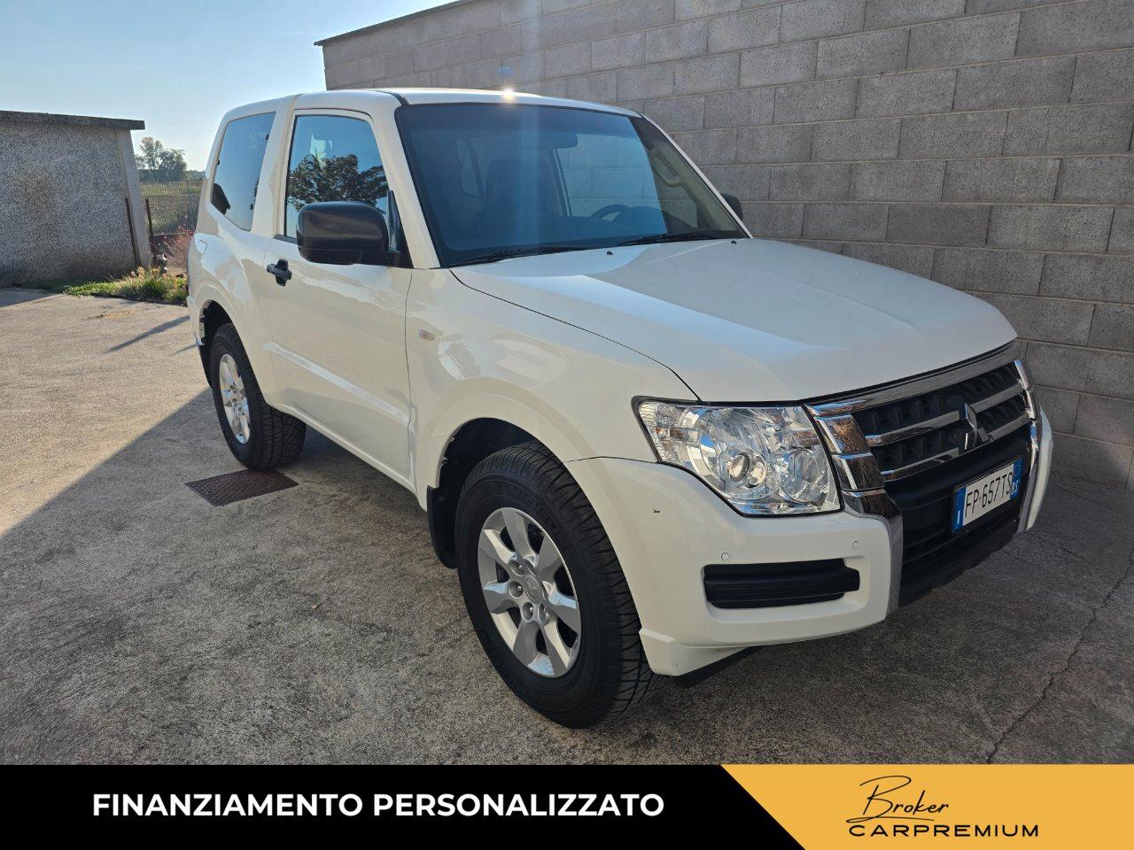 Mitsubishi Pajero 3 Porte Pajero 3.2 cr Intense 3p auto