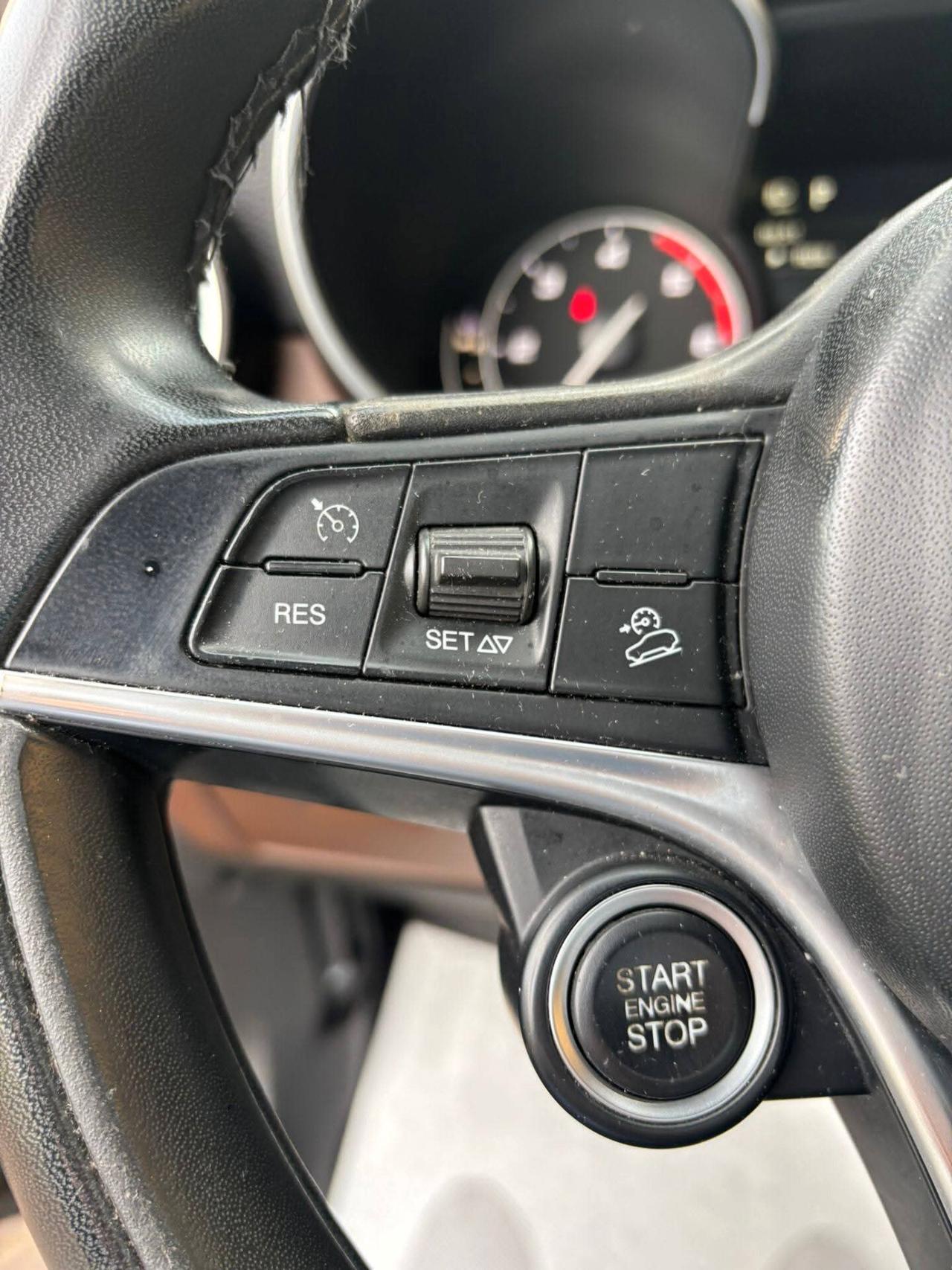 Alfa Romeo Stelvio 2.2 Turbodiesel 210 CV AT8 Q4 Executive