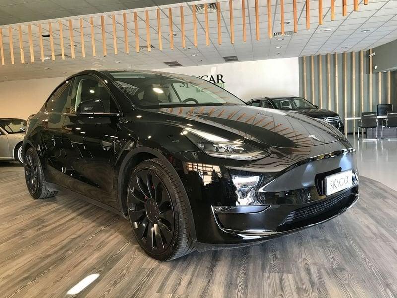 Tesla Model Y Performance AWD Subentro Leasing