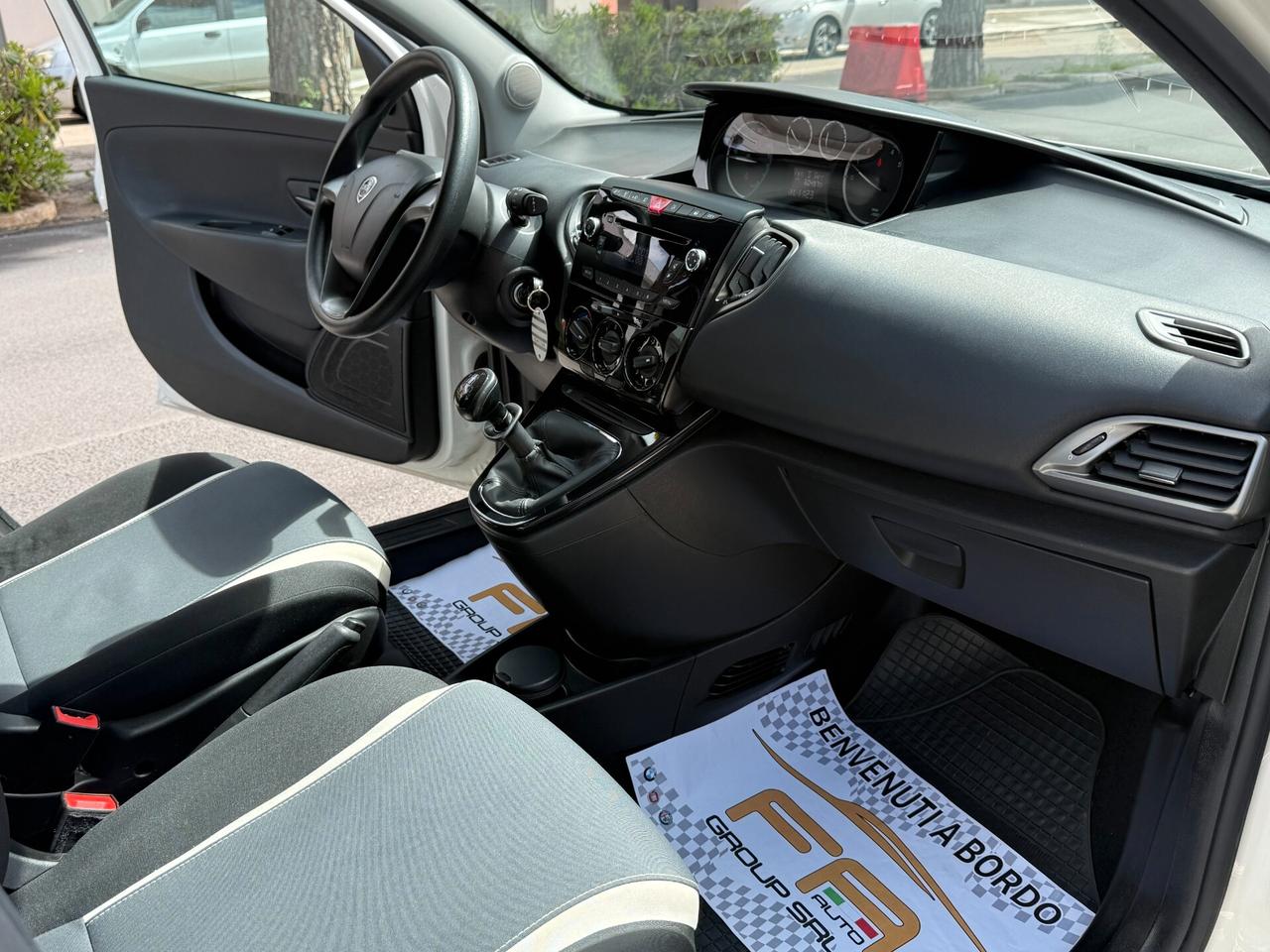 Lancia Ypsilon 1.2 69CV Elefant Bianco *KM 60.000