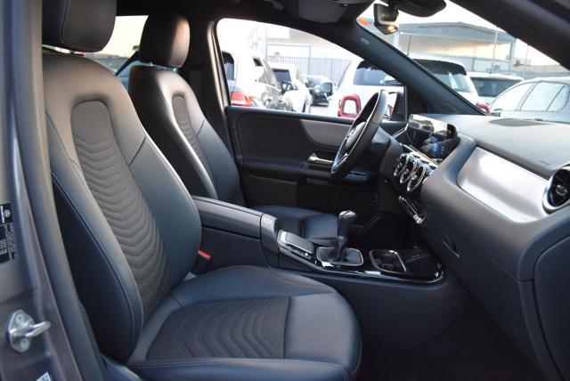 MERCEDES-BENZ B 180 d Business Extra *Navigatore*