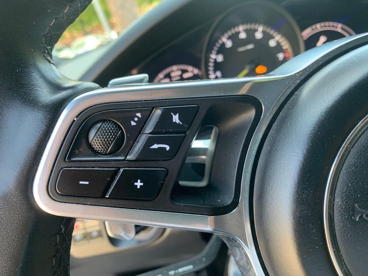 Porsche Cayenne 3.0 E-Hybrid #6321