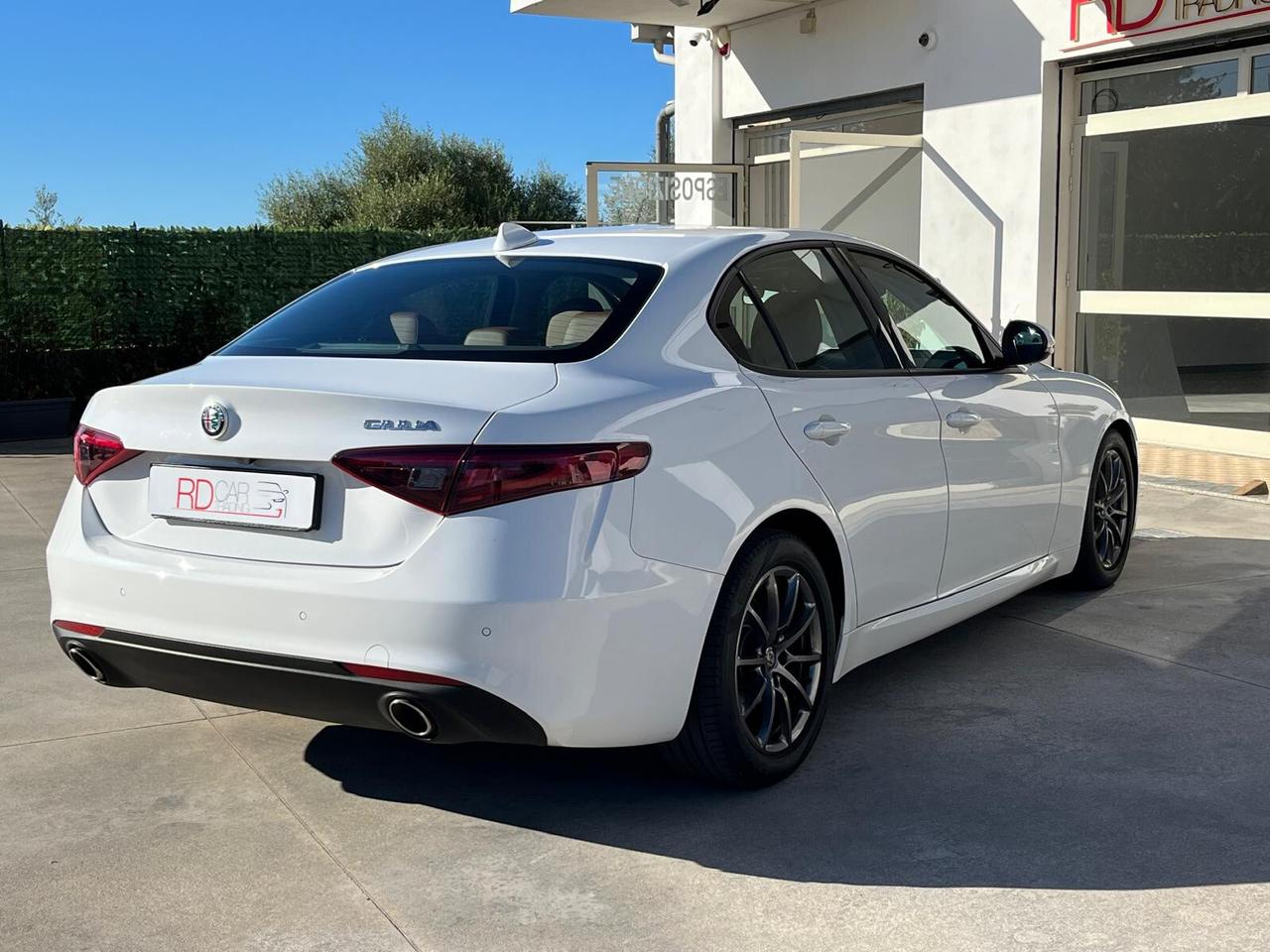 Alfa Romeo Giulia 2.2 Turbodiesel 180 CV AT8 Business Sport Launch Ed.