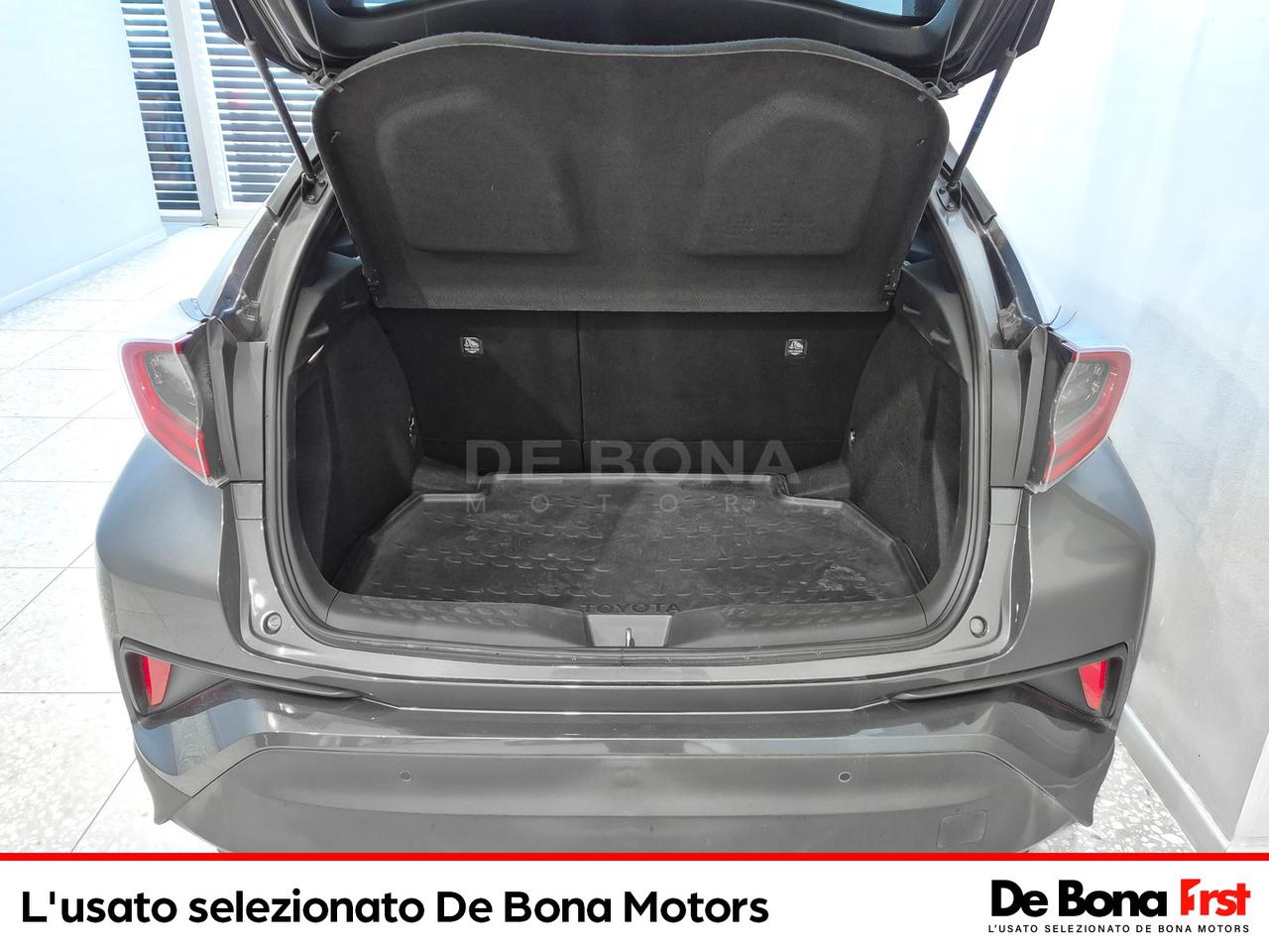 Toyota C-HR 1.8h style 2wd e-cvt my18