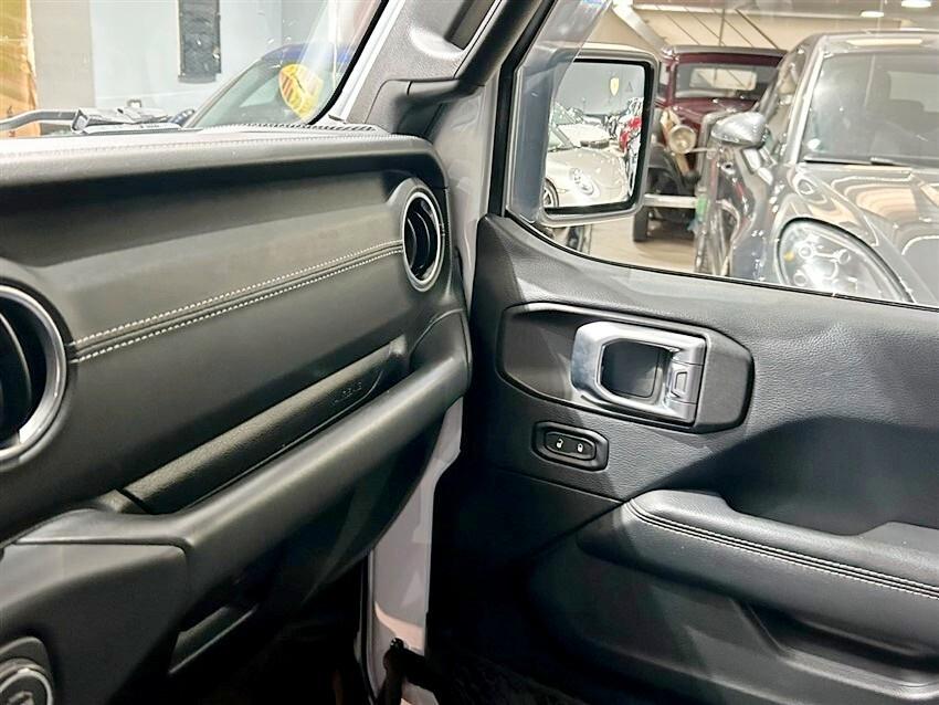 Jeep Wrangler 2.2 Mjt II Sahara