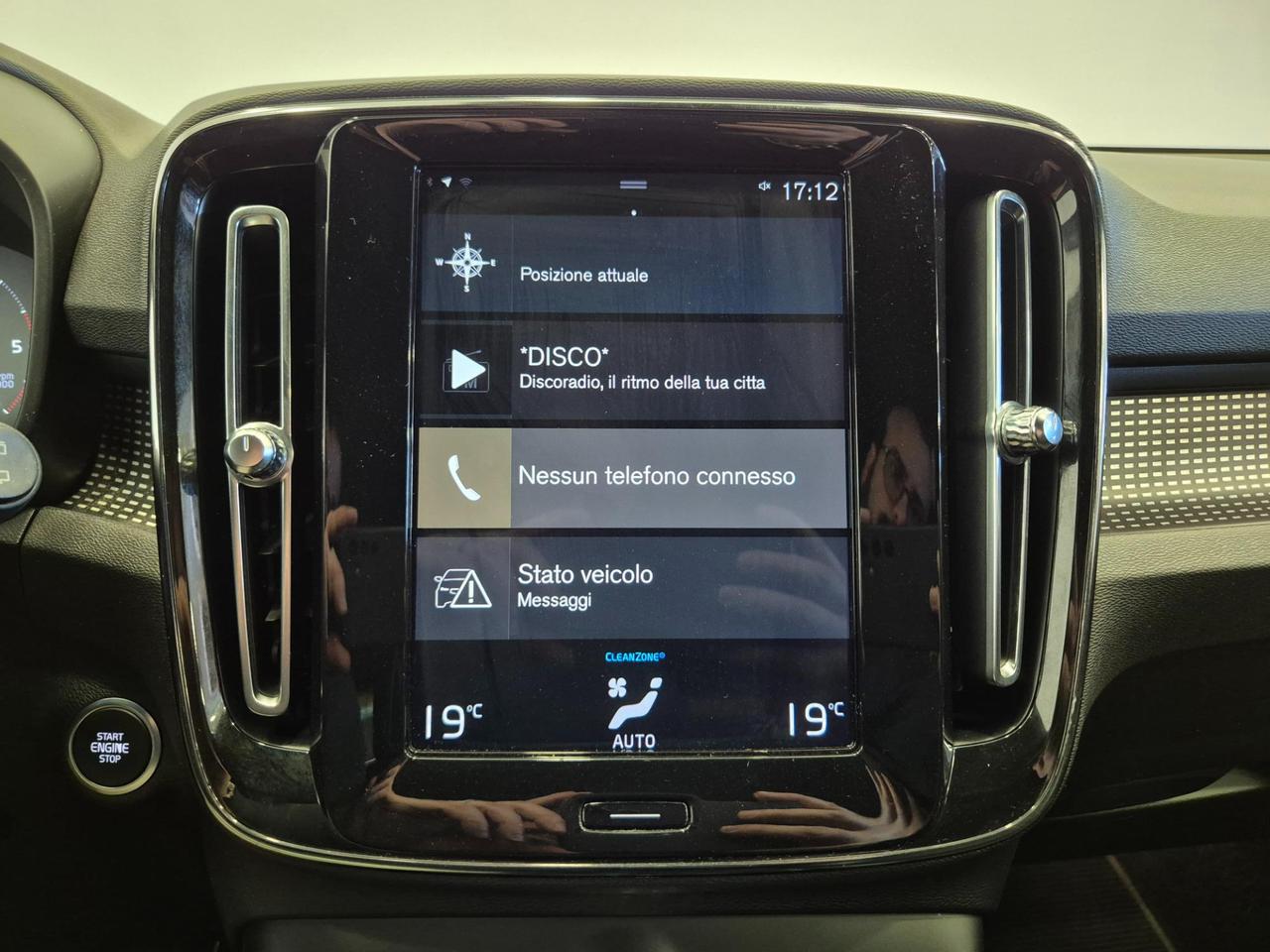 Volvo XC40 2.0 d3 R-design geartronic - UNIPROPRIETARIO - ACC/Lim - Cam