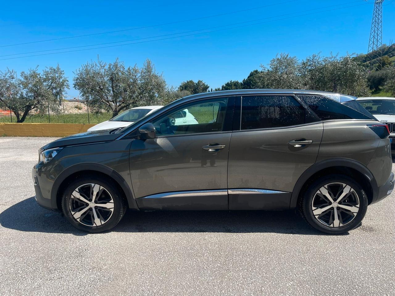 Peugeot 3008 BlueHDi 130 S&S EAT8 Allure