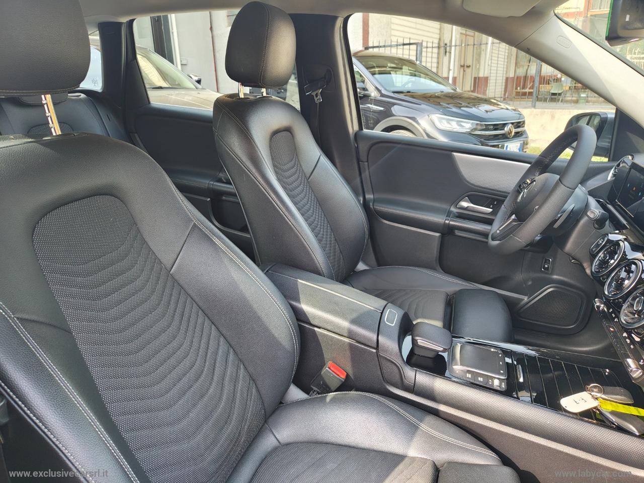 MERCEDES-BENZ B 180 d Automatic Executive