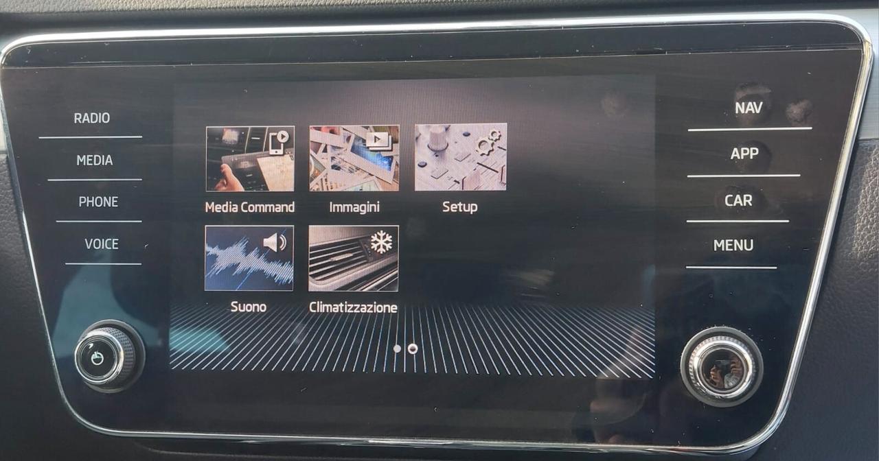 Skoda Superb 1.6 Cambio Automatico Neopatentati