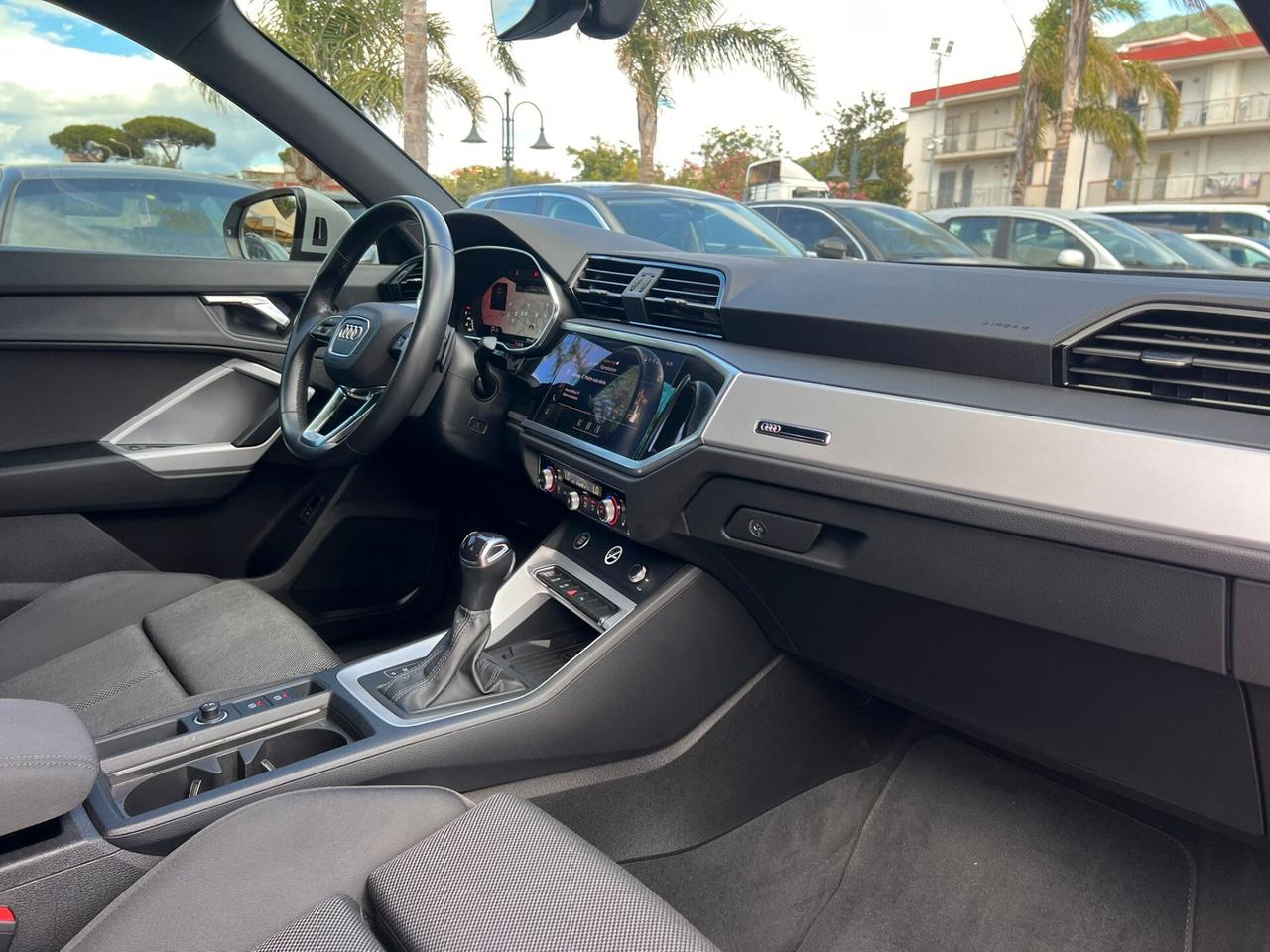 Audi Q3 35 TDI S tronic