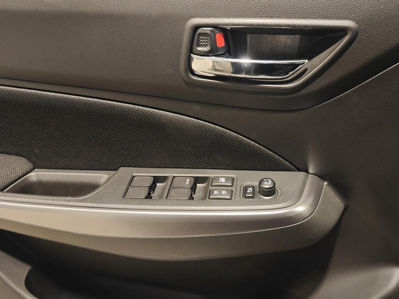 Suzuki Swift 1.2 Hybrid 4WD AllGrip Top