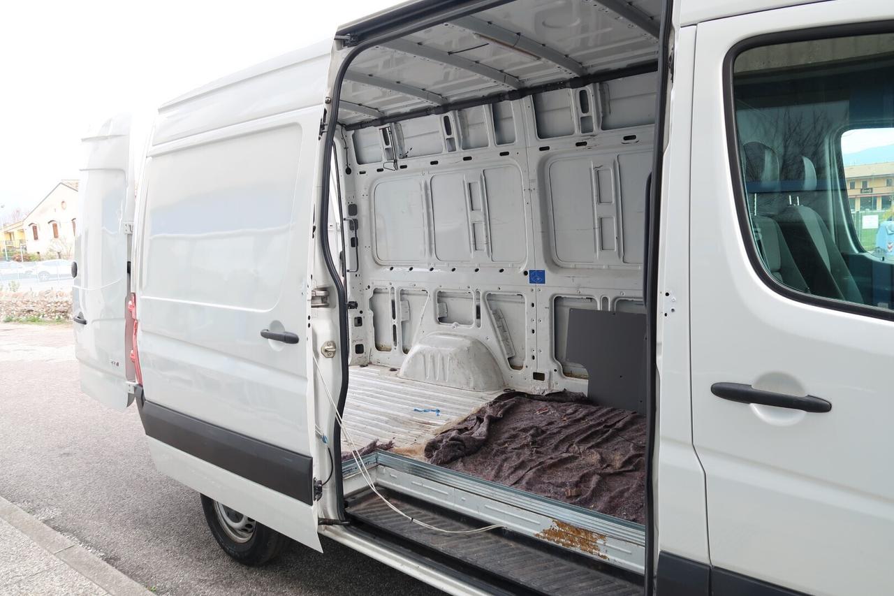 Volkswagen Crafter 2.0 TDi L3H3 Furgone