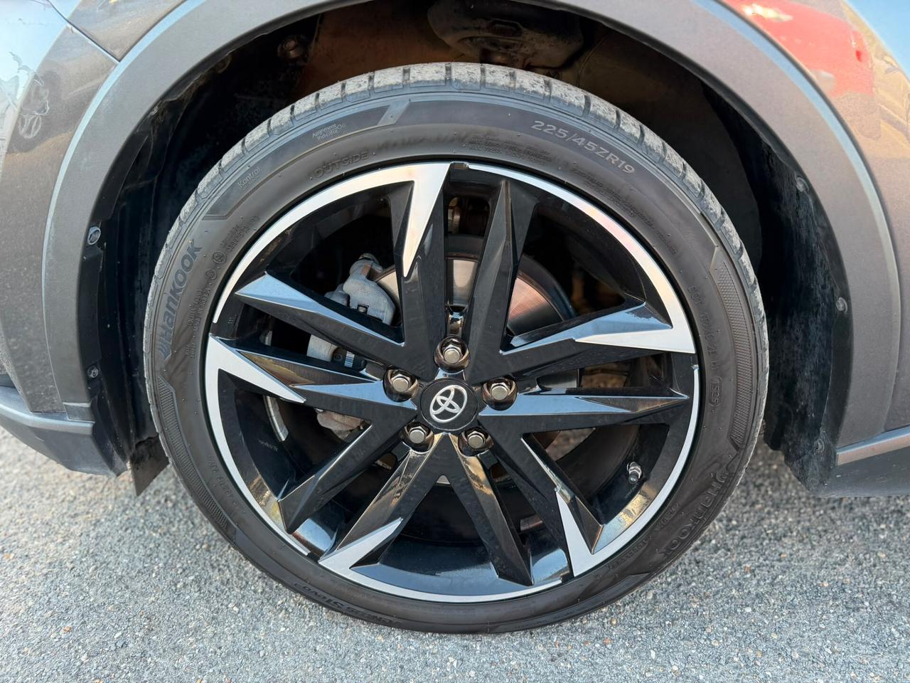 Toyota C-HR 1.8 Hybrid E-CVT GR Sport