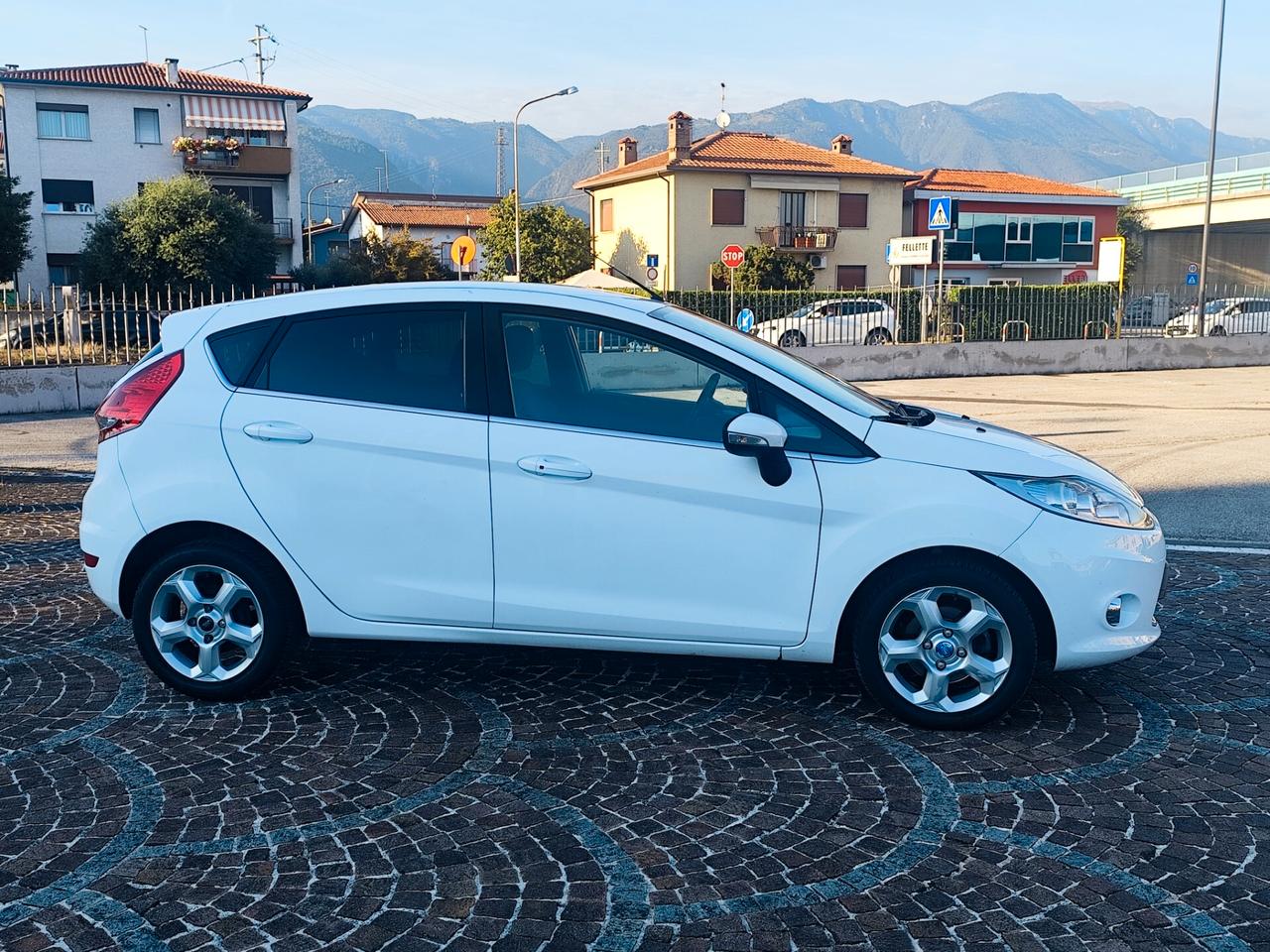 Ford Fiesta 1.4 TDCi 5p. Titanium