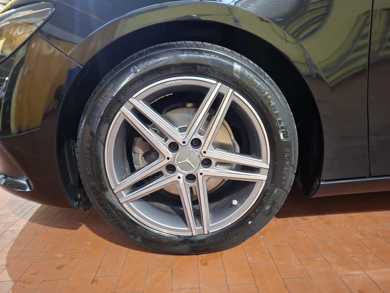 Mercedes-benz B 180 d Automatic Premium full optional